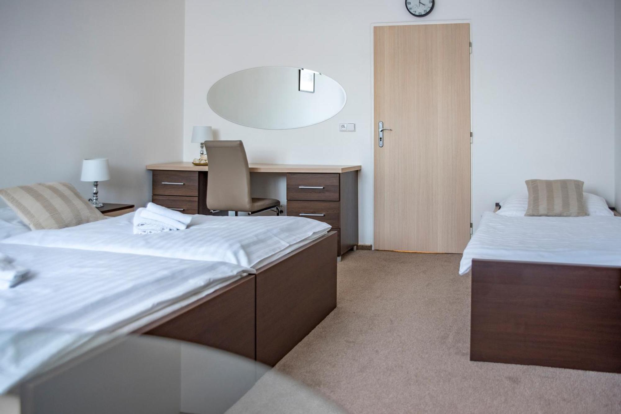 Classic Apartmany Trinec Eksteriør bilde
